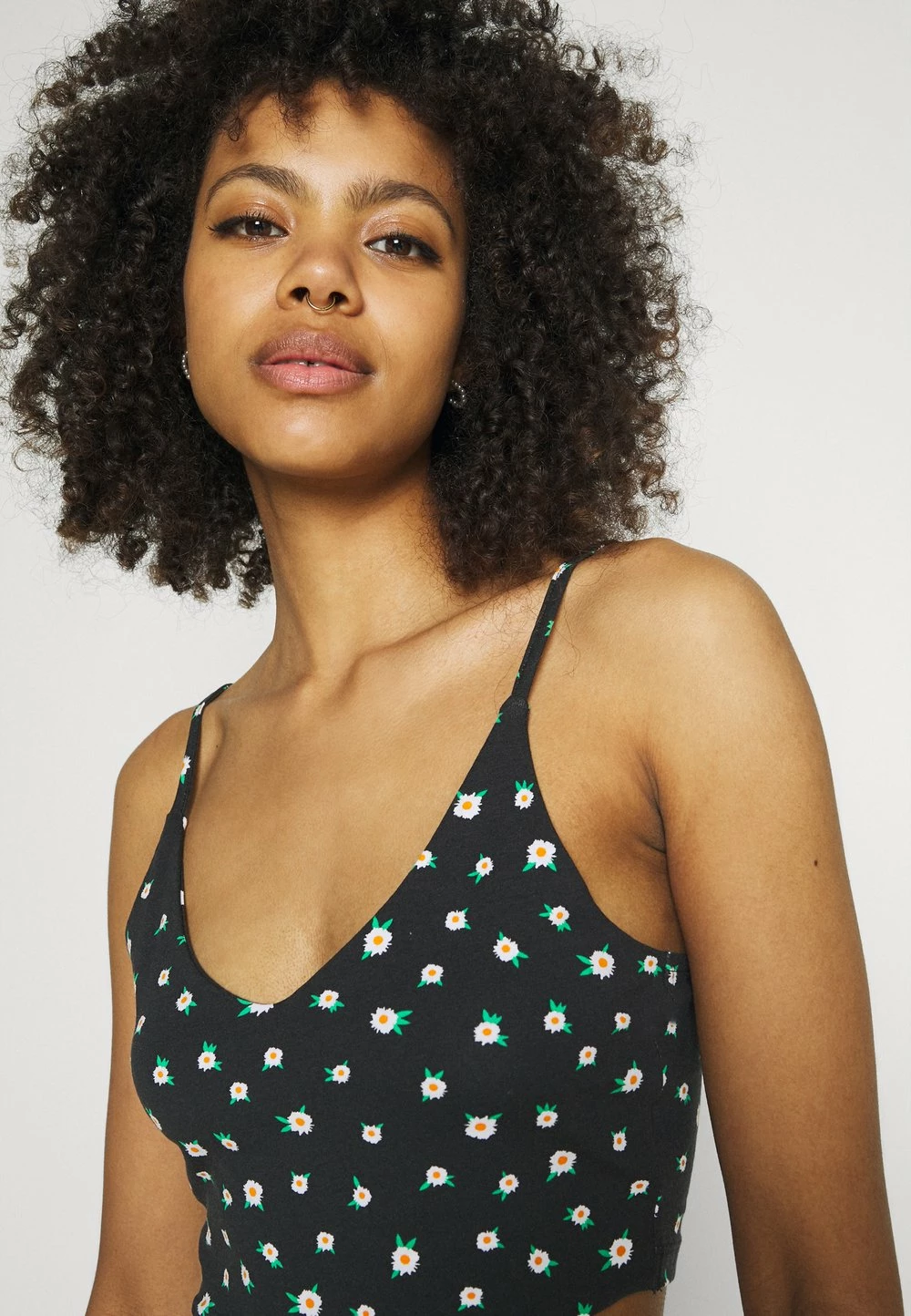 Vente flash 👏 Prix De Rêve Even&Odd 2 PACK - Débardeur t-shirts et tops col en v profond femme ✨ 8 Vente flash 👏 Prix De Rêve Even&Odd 2 PACK - Débardeur t-shirts et tops col en v profond femme ✨ – Image 6