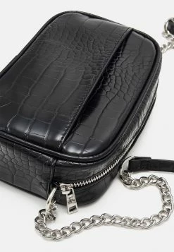 Meilleure affaire 🥰 Even&Odd Petit Prix Sac bandoulière sacs compartiment pour téléphone portable femme 😀 -Even&Odd Soldes Boutique 1bf1a908171e461fb58ce3eeaf8d49da