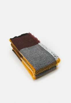 Meilleure affaire 👏 Even&Odd Remise En Ligne Écharpe foulards et écharpes carreaux femme 🔔 10 Meilleure affaire 👏 Even&Odd Remise En Ligne Écharpe foulards et écharpes carreaux femme 🔔 -Even&Odd Soldes Boutique 255fa9a7500c40799ff336d14059cf77