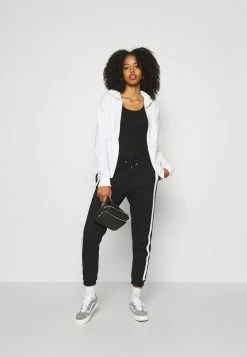 Acheter 😀 Even&Odd Prix Sacrifiés BASIC HOODIE JACKET WITH POCKETS - Sweat à capuche pulls et gilets femme 👍 -Even&Odd Soldes Boutique 2d6bb8e30f5042f1bb4486a4732020d2