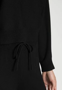 Remise 💯 Even&Odd SET BAT SHAPE LOUNGE - Pullover Prix d’Amis pulls et gilets haute femme 🛒 -Even&Odd Soldes Boutique 3227c979dc624de38083e0df48a3261c