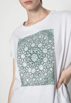Les meilleures critiques de 🤩 Even&Odd Prix Sacrifiés GREEN MANDALA IN SQUARE TEE - T-shirt imprimé t-shirts et tops col rond femme 🌟 11 Les meilleures critiques de 🤩 Even&Odd Prix Sacrifiés GREEN MANDALA IN SQUARE TEE - T-shirt imprimé t-shirts et tops col rond femme 🌟 -Even&Odd Soldes Boutique 33c1122434f14b6bbd8f7a0632a4c2be