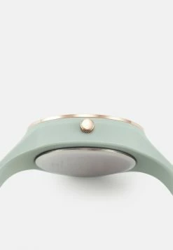 Promo 🧨 Even&Odd Montre 50% Off De Vente montres boucle ardillon femme ✨ -Even&Odd Soldes Boutique 35634a3e7ae04ef5a748926cc3b7239a