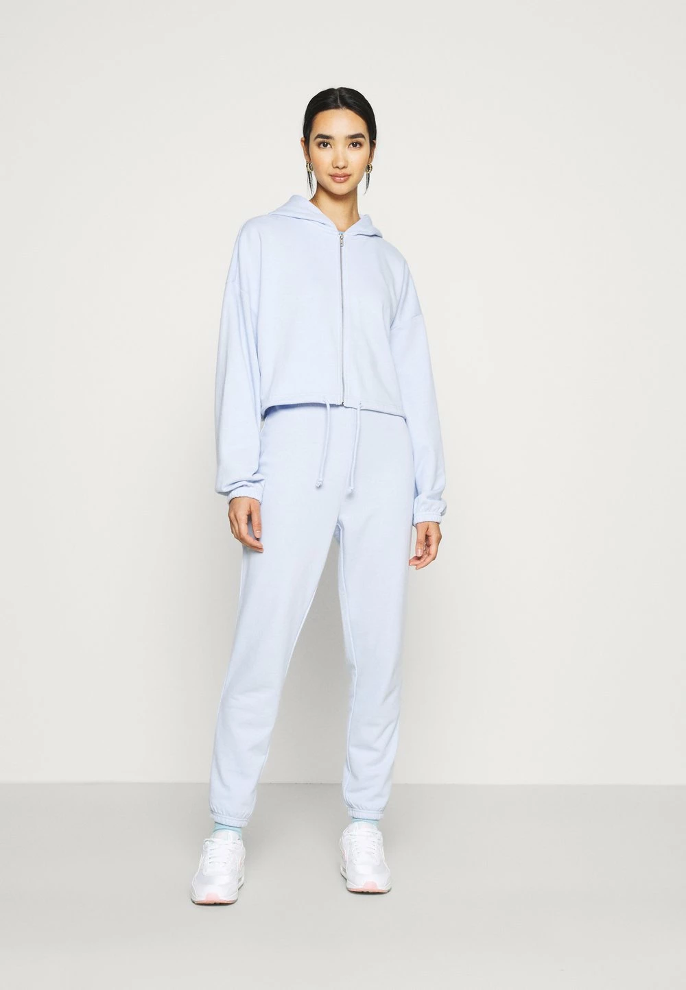 Offres 😉 Prix Distinctifs Even&Odd SET - OVERSIZED SWEAT JACKET & JOGGER - Sweat à capuche zippé pulls et gilets haute femme 👍 3 Offres 😉 Prix Distinctifs Even&Odd SET - OVERSIZED SWEAT JACKET & JOGGER - Sweat à capuche zippé pulls et gilets haute femme 👍