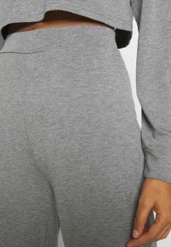 Tout neuf 🤩 Even&Odd SWEAT SET WIDE LEG TROUSER - Survêtement Prix Avantageux vestes haute femme 🔔 -Even&Odd Soldes Boutique 589e9f68c16d4d4cbc9ee10975c1405c