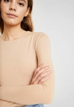 Grosses soldes đ€© Prix Sympa Even&Odd 2 PACK - T-shirt Ă manches longues t-shirts et tops col rond femme â 14 Grosses soldes đ€© Prix Sympa Even&Odd 2 PACK - T-shirt Ă manches longues t-shirts et tops col rond femme â -Even&Odd Soldes Boutique 5cb04f631bbb4720a70b7dd368ef11b7