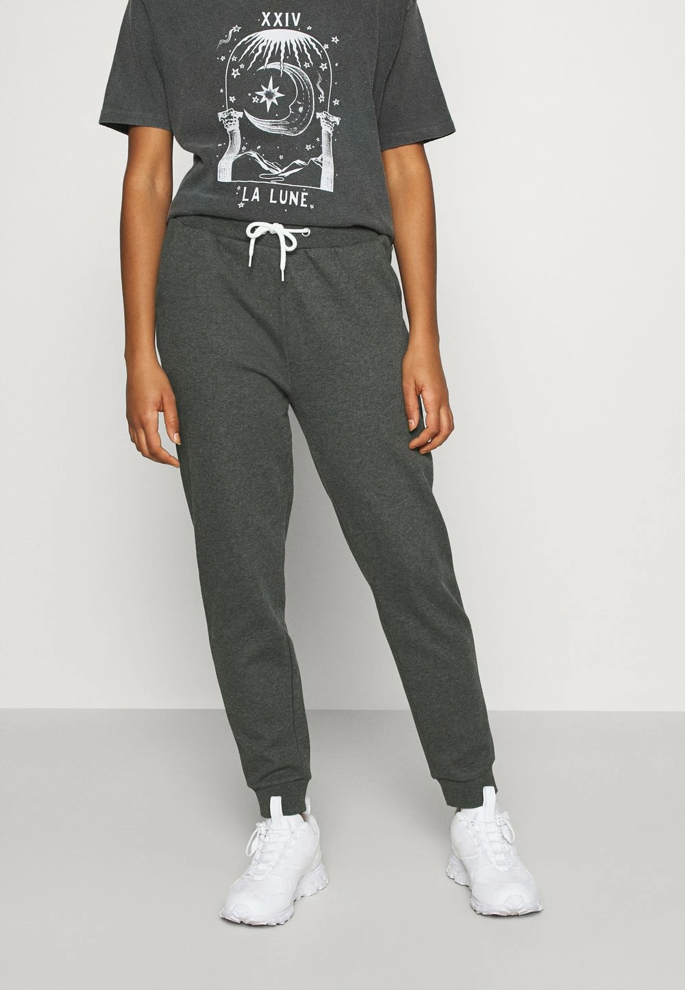 Top 10 🤩 Première Qualité Even&Odd Regular fit jogger with contrast - Pantalon de survêtement pantalons normale femme ✔️ 3 Top 10 🤩 Première Qualité Even&Odd Regular fit jogger with contrast - Pantalon de survêtement pantalons normale femme ✔️