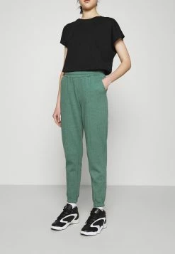 Bon marché 👍 Even&Odd Prix Imbattable BASIC REGULAR FIT JOGGERS - Pantalon de survêtement pantalons normale femme 🌟