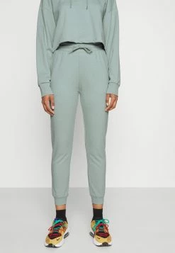 Offres 🛒 Even&Odd Prix Usine SET CROPPED HOODIE WITH JOGGER - Sweat à capuche pulls et gilets normale femme 💯 19 Offres 🛒 Even&Odd Prix Usine SET CROPPED HOODIE WITH JOGGER - Sweat à capuche pulls et gilets normale femme 💯 -Even&Odd Soldes Boutique 7425e9dfe788481bbc6679f7e43dec47