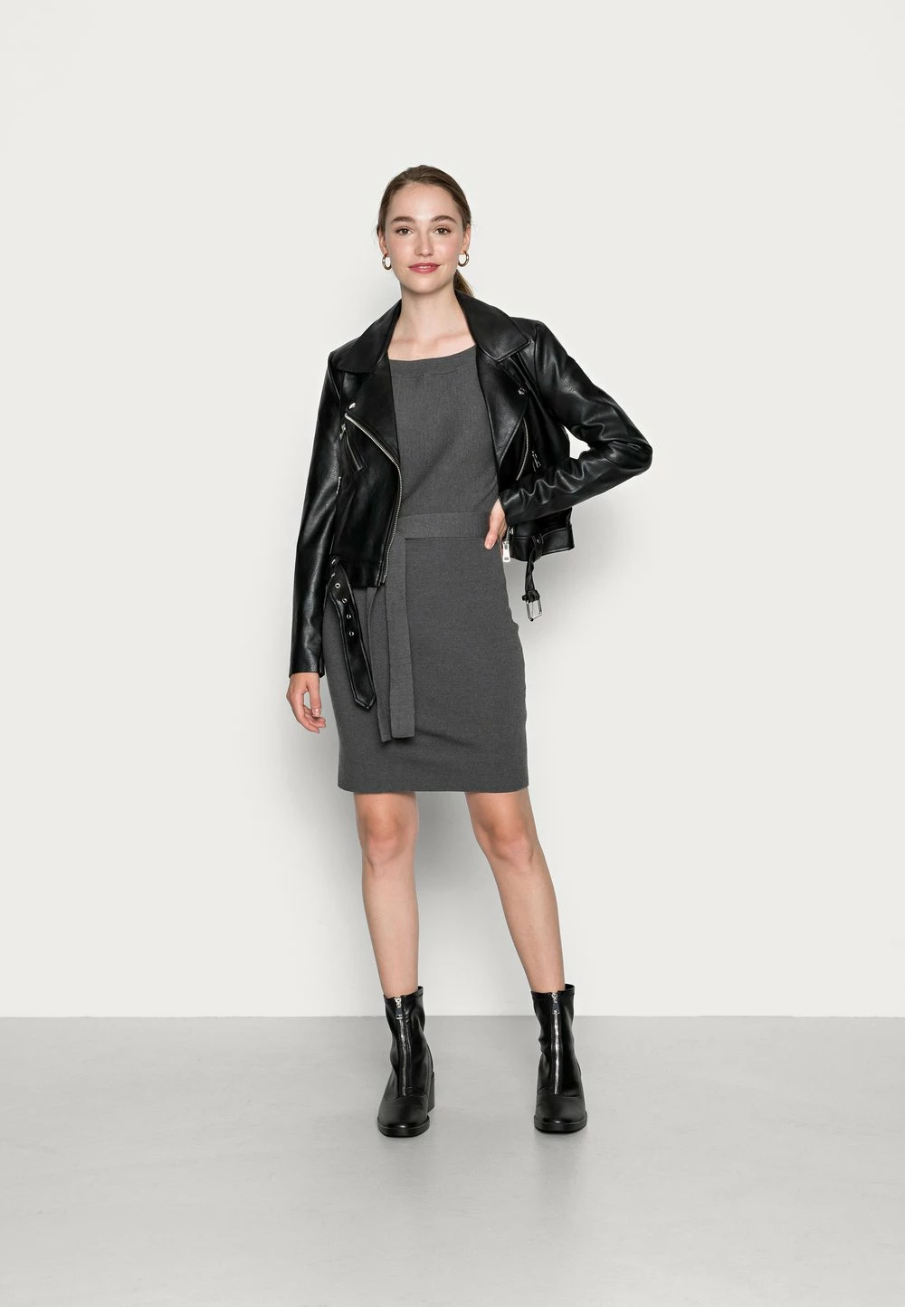 Acheter 🔔 Even&Odd BELTED MINI 👗 DRESS - Robe pull Assurance De l’Authenticité robes col bateau femme 🥰 4 Acheter 🔔 Even&Odd BELTED MINI 👗 DRESS - Robe pull Assurance De l’Authenticité robes col bateau femme 🥰 – Image 2