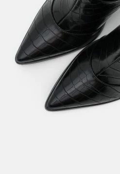 Budget 😀 Even&Odd Prix Incroyables Bottes à talons hauts pointu femme ✨ -Even&Odd Soldes Boutique 981f9a576ef84b42aea8c47bc2ebb7d2