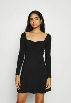 Offres ❤️ Even&Odd Assurance De l’Authenticité Robe en jersey robes col carré femme 😉