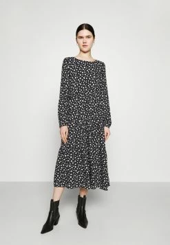 De gros 🛒 En Remise Even&Odd Robe de jour robes col rond femme ✨