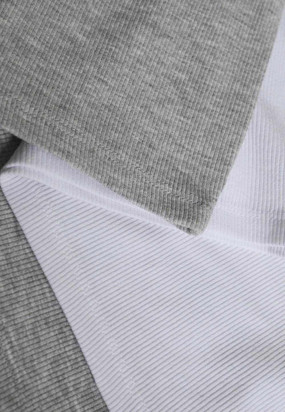 Vente flash ⭐ Even&Odd Rabais SQUARE NECK CROP 2 PACK - Débardeur t-shirts et tops encolure large ronde femme 🔥 7 Vente flash ⭐ Even&Odd Rabais SQUARE NECK CROP 2 PACK - Débardeur t-shirts et tops encolure large ronde femme 🔥 – Image 5