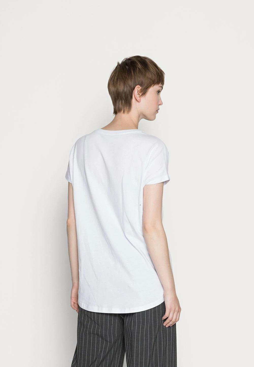 Les meilleures critiques de 🤩 Even&Odd Prix Sacrifiés GREEN MANDALA IN SQUARE TEE - T-shirt imprimé t-shirts et tops col rond femme 🌟 5 Les meilleures critiques de 🤩 Even&Odd Prix Sacrifiés GREEN MANDALA IN SQUARE TEE - T-shirt imprimé t-shirts et tops col rond femme 🌟 – Image 3