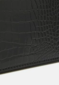 Nouveau 💯 Even&Odd Pochette Un Tarif Préférentiel sacs fermoir aimanté femme ✔️ 9 Nouveau 💯 Even&Odd Pochette Un Tarif Préférentiel sacs fermoir aimanté femme ✔️ -Even&Odd Soldes Boutique d4f27a65783e41c095111ed48bb42dc2