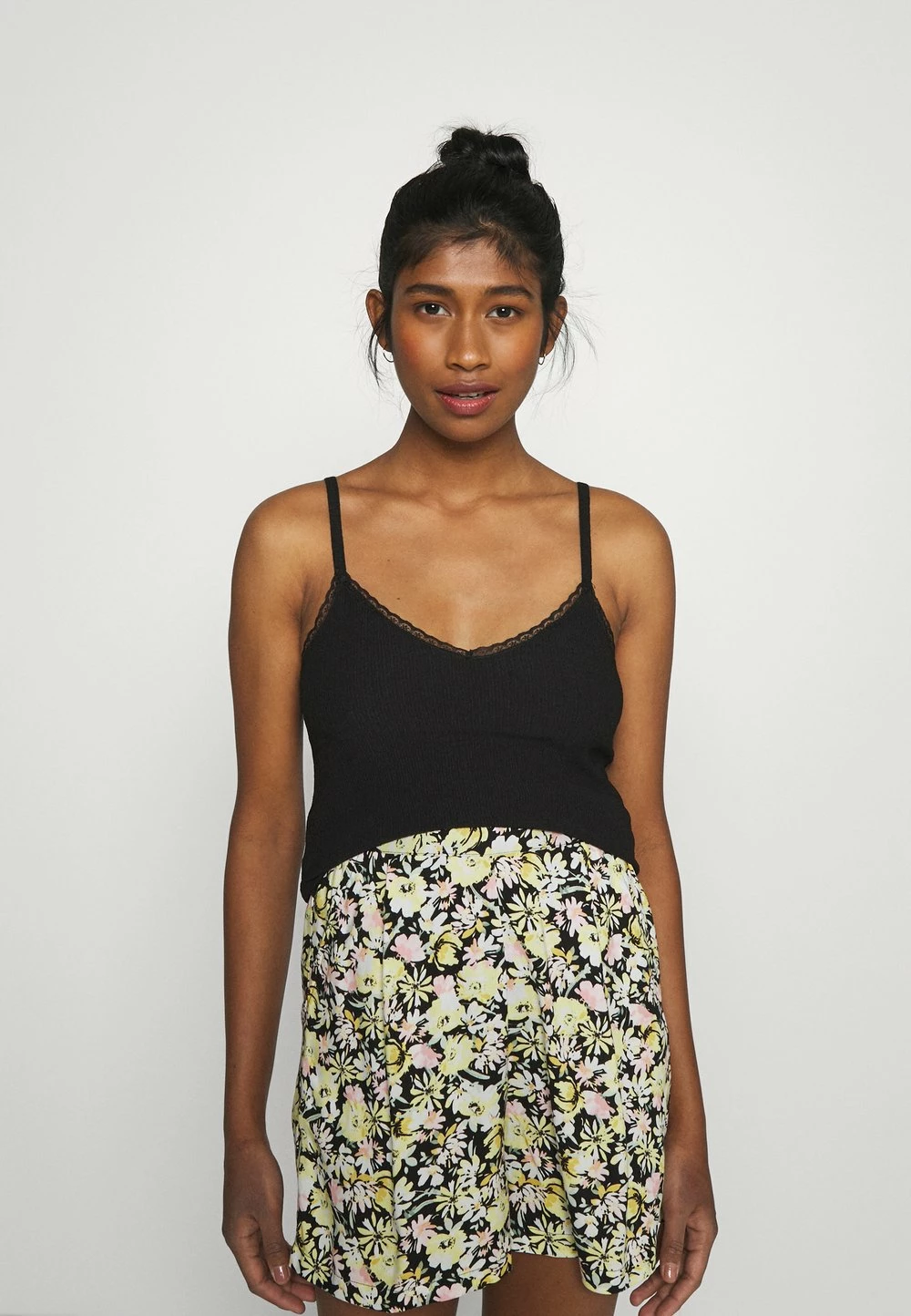 Offres đ Even&Odd DĂ©bardeur Prix dâAmis t-shirts et tops col en v profond femme đ 3 Offres đ Even&Odd DĂ©bardeur Prix dâAmis t-shirts et tops col en v profond femme đ