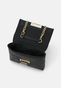 Coupon 🛒 Even&Odd Pochette Prix Compétitif sacs couleur unie femme 🔥 9 Coupon 🛒 Even&Odd Pochette Prix Compétitif sacs couleur unie femme 🔥 -Even&Odd Soldes Boutique e5be4b7b32dc4aaa9d662fcac9fa13ea