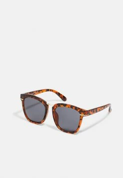 Offres ✔️ Prix Cassé Even&Odd Lunettes de soleil trapèze femme ⭐