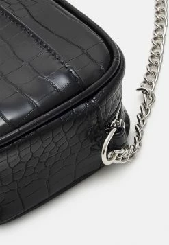 Meilleure affaire 🥰 Even&Odd Petit Prix Sac bandoulière sacs compartiment pour téléphone portable femme 😀 -Even&Odd Soldes Boutique fe98018ec340414ea5bbe2e52a0648f8